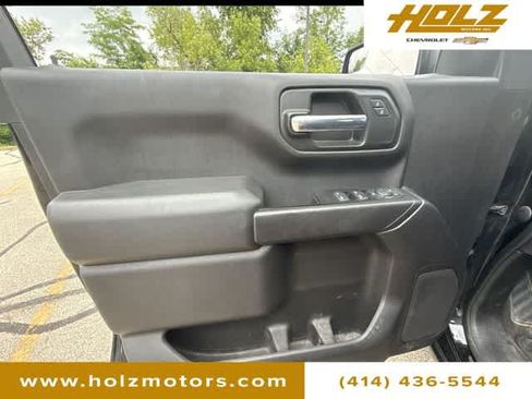 Certified 2019 Chevrolet Silverado 1500 Custom Trail Boss w/ Custom Convenience Package AWD/4WD image 19