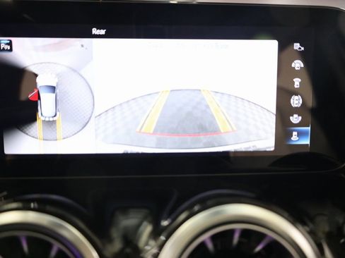 Certified 2023 Mercedes-Benz GLA 250 4MATIC w/ Premium Package image 63