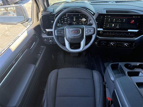 Certified 2025 GMC Sierra 1500 SLE w/ X31 Off-Road Package image 28