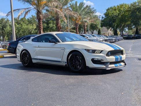 Used 2020 Ford Mustang Shelby GT350 w/ Technology Package RWD image 6