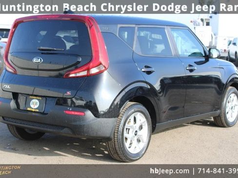 Used 2020 Kia Soul S image 5