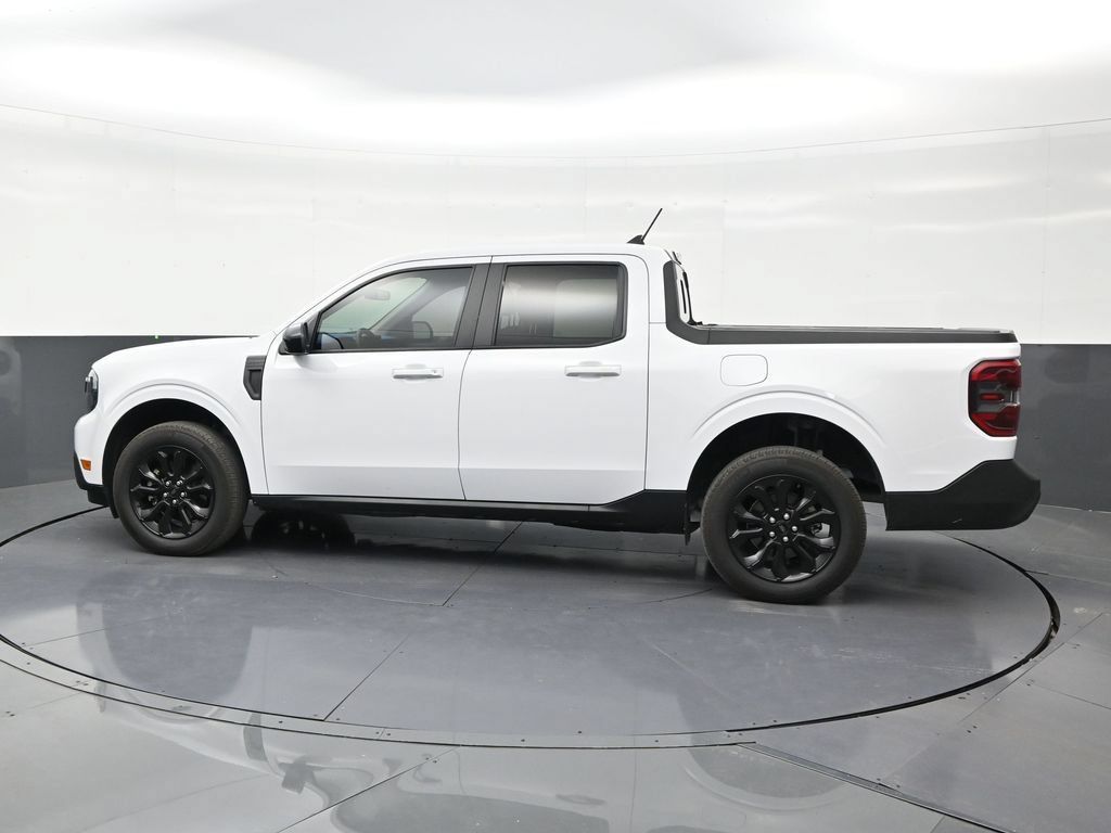 Used 2024 Ford Maverick Lariat w/ Black Appearance Package FWD image 2