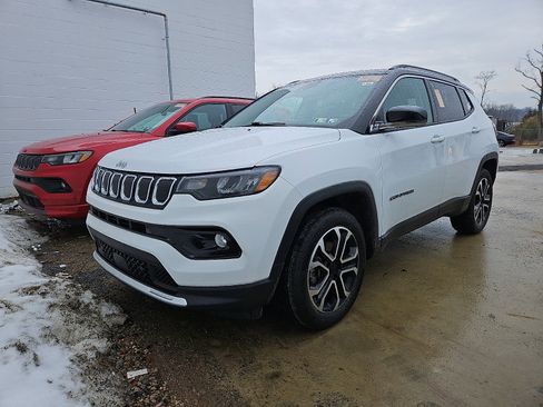 Used 2022 Jeep Compass Limited w/ Sun and Sound Group image 3