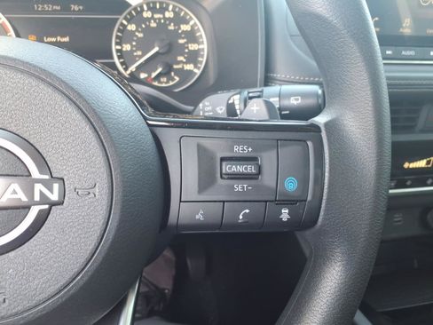 Certified 2023 Nissan Rogue SV FWD image 19