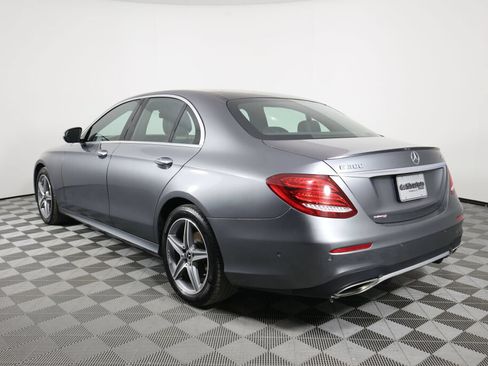 Used 2019 Mercedes-Benz E 300 4MATIC image 4