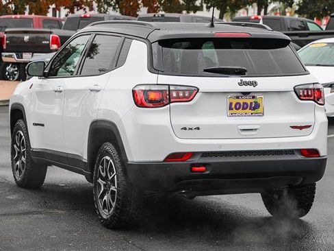New 2026 Jeep Compass Trailhawk image 2