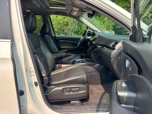 Used 2021 Honda Pilot Elite image 30