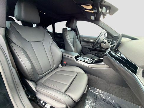 Used 2023 BMW i4 eDrive35 RWD image 15