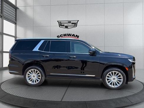 Used 2024 Cadillac Escalade Premium Luxury w/ Performance Package AWD/4WD image 3