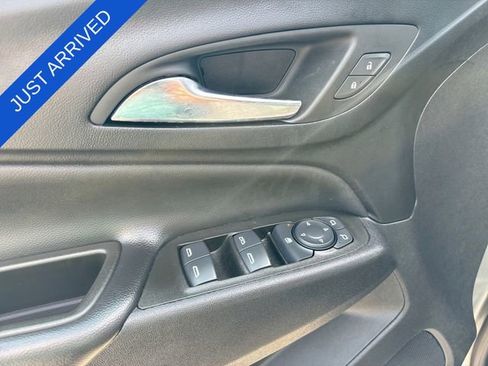 Used 2023 Chevrolet Equinox LT FWD image 13