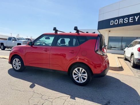 Used 2023 Kia Soul LX FWD image 7