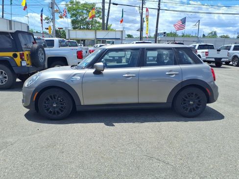 Used 2020 MINI Cooper S FWD image 4