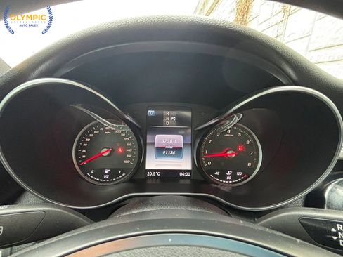 Used 2018 Mercedes-Benz C 300 4MATIC Sedan image 24