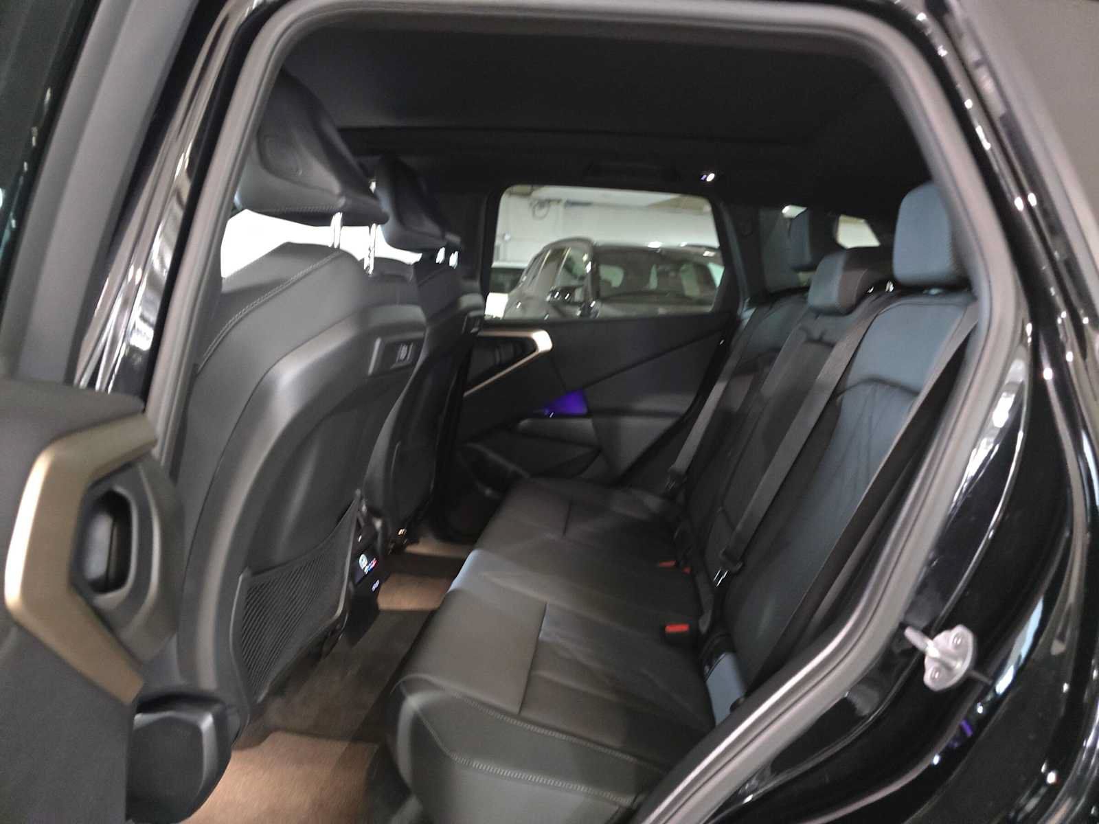 Used 2025 BMW X3 xDrive30i w/ Premium Package AWD/4WD image 15