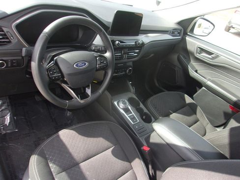 Used 2024 Ford Escape Active AWD/4WD image 8