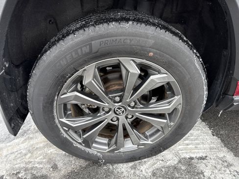 Used 2023 Toyota RAV4 Limited image 11