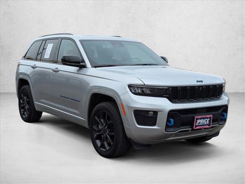 Used 2024 Jeep Grand Cherokee Limited 4xe image 3