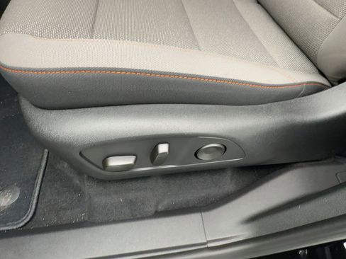 New 2026 Chevrolet Traverse LT image 14