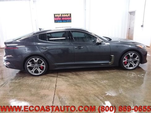 Used 2019 Kia Stinger GT image 2