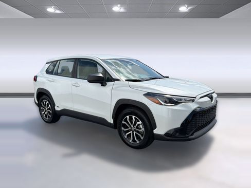 Used 2023 Toyota Corolla Cross AWD Hybrid image 7