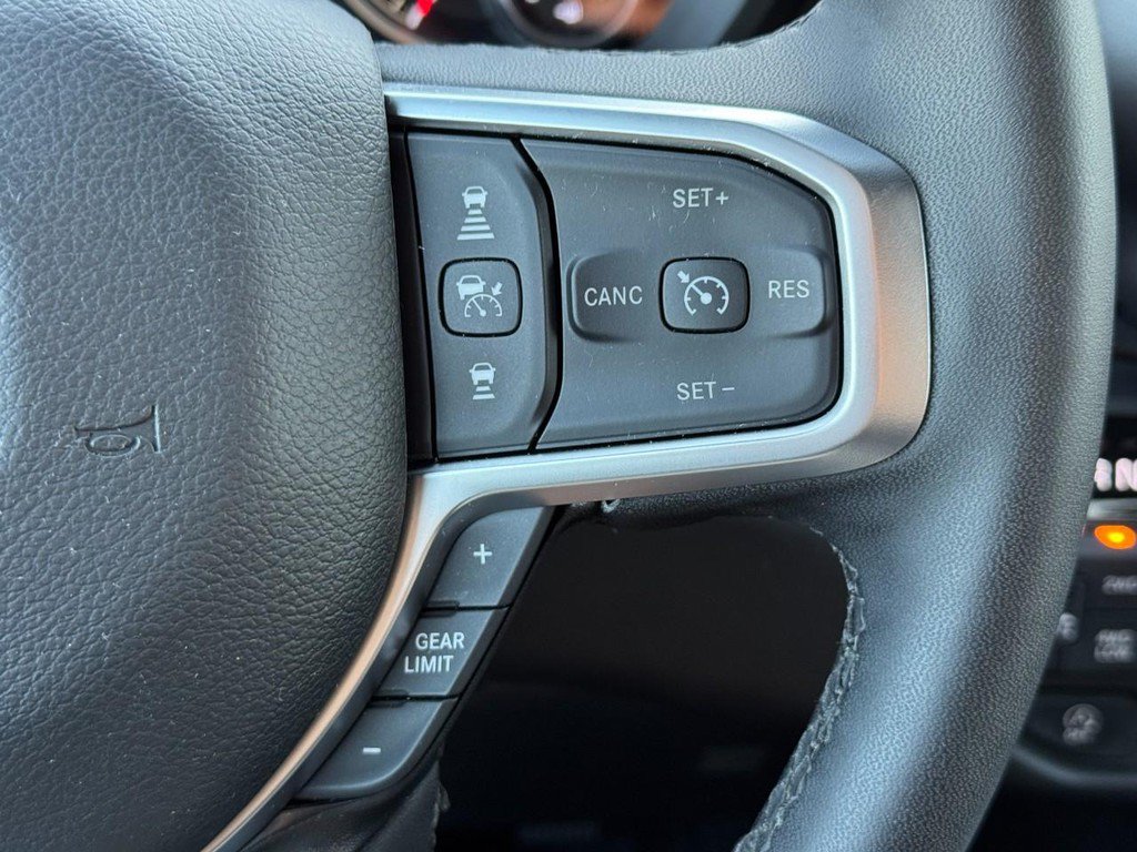 Used 2025 RAM 1500 Big Horn AWD/4WD image 21