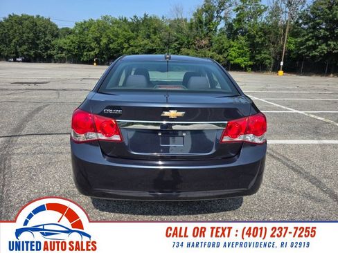 Used 2015 Chevrolet Cruze LS FWD image 4