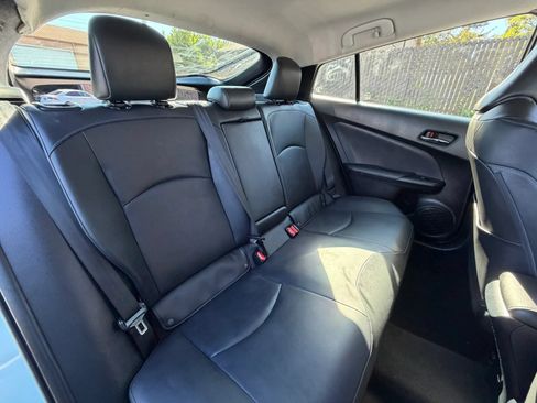 Used 2016 Toyota Prius Four Touring w/ Premium Convenience Package FWD image 25