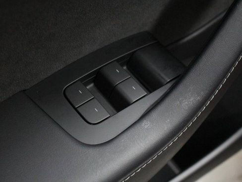 Used 2022 Tesla Model 3 Performance image 23