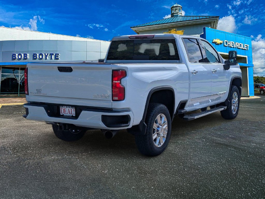 New 2026 Chevrolet Silverado 2500 High Country w/ High Country Premium Package AWD/4WD image 7