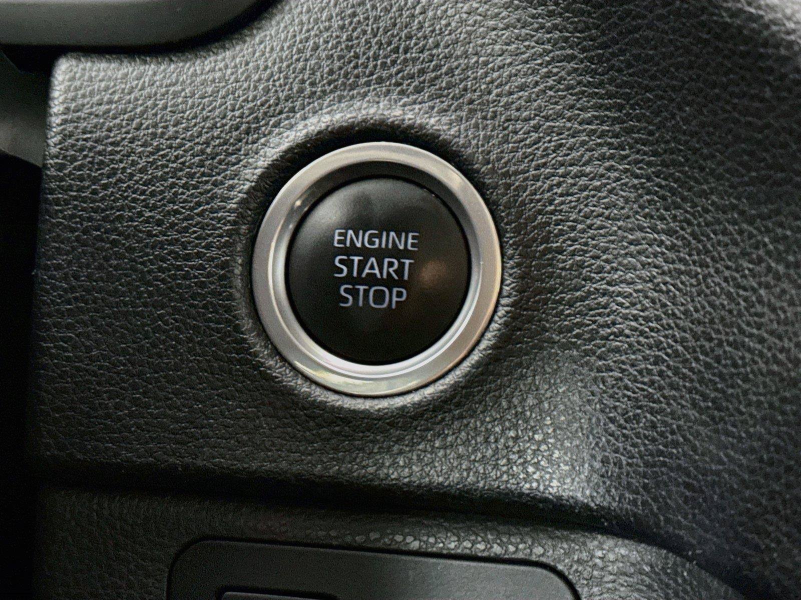 Used 2023 Toyota Tundra SR5 w/ SR5 Convenience Package AWD/4WD image 21