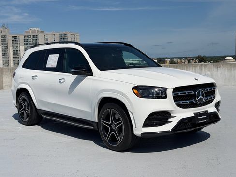 Used 2022 Mercedes-Benz GLS 450 4MATIC image 7