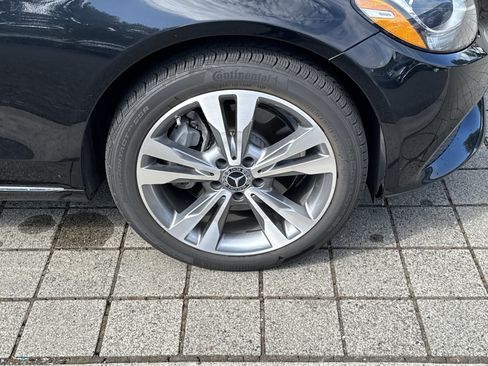Certified 2018 Mercedes-Benz C 300 4MATIC Sedan image 10