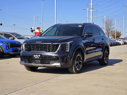 New 2026 Kia Sorento S image 4