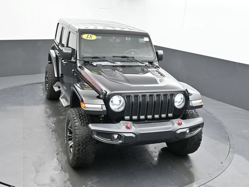 Used 2018 Jeep Wrangler Unlimited Rubicon w/ Dual Top Group AWD/4WD image 37