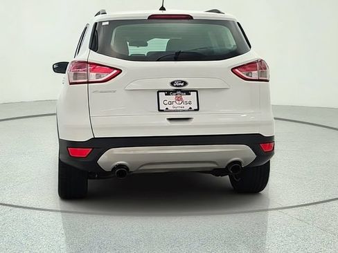 Used 2016 Ford Escape SE w/ Equipment Group 201A FWD image 5