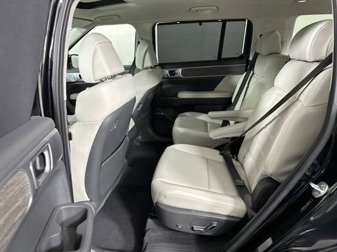 Used 2024 Hyundai Santa Fe Calligraphy image 25