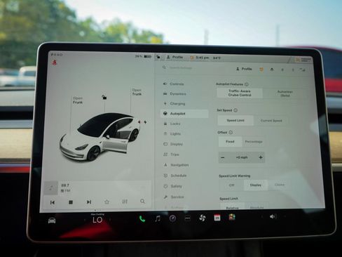 Used 2021 Tesla Model 3 Long Range AWD/4WD image 13