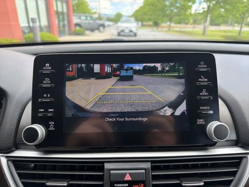 Used 2018 Honda Accord EX-L image 38