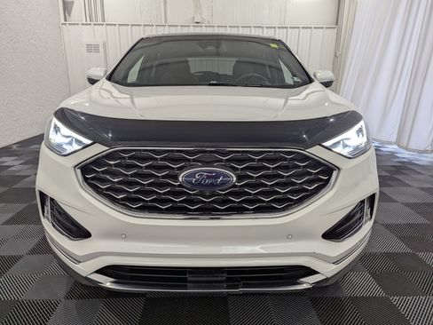 Used 2020 Ford Edge Titanium w/ Equipment Group 301A AWD/4WD image 2