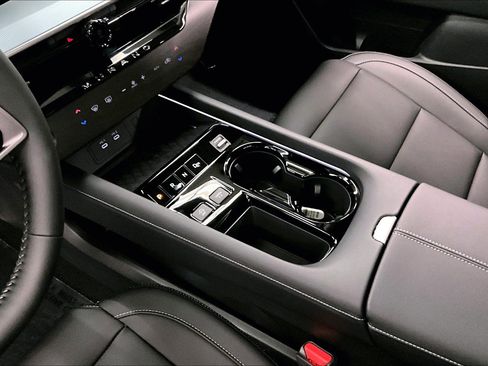 New 2025 Nissan Murano SL AWD/4WD image 9