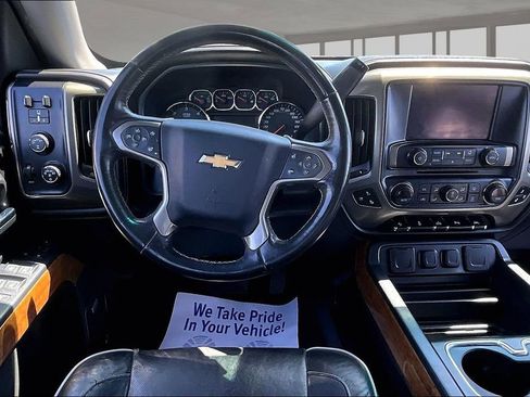 Used 2017 Chevrolet Silverado 1500 High Country AWD/4WD image 6
