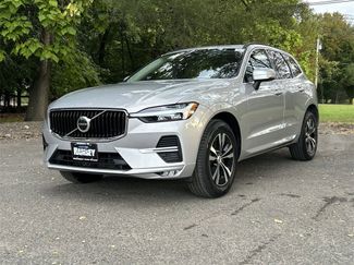 Certified 2023 Volvo XC60 B5 Core image 1