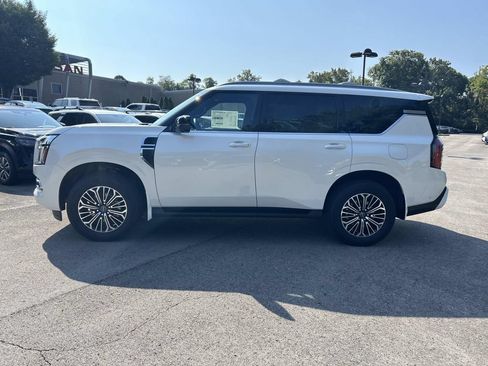 New 2026 Nissan Armada SL w/ Captain's Chari Seat Package AWD/4WD image 4