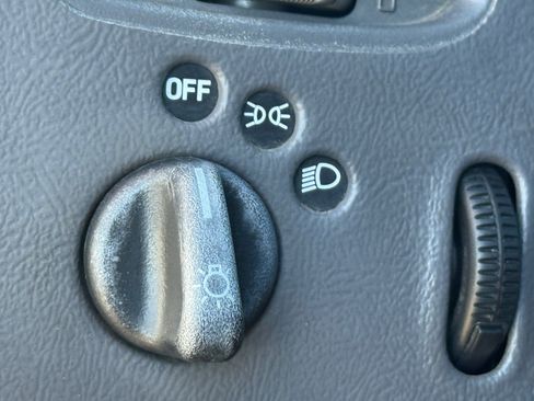 Used 2001 Ford Explorer Sport Trac 4x4 image 30