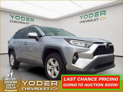 Used 2021 Toyota RAV4 XLE w/ Carpet Mat Package (TMS)