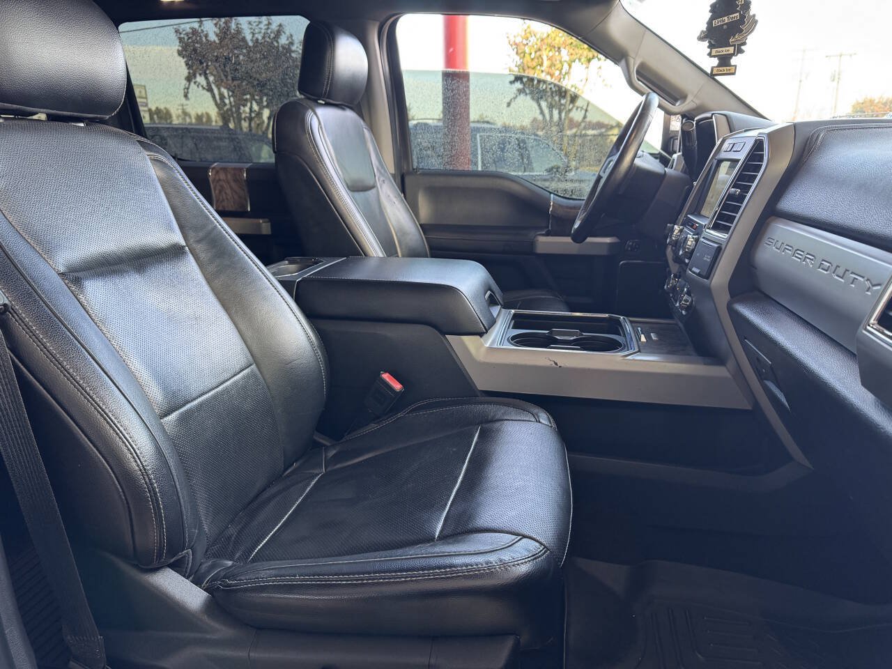 Used 2018 Ford F350 Lariat w/ Lariat Ultimate Package AWD/4WD image 7