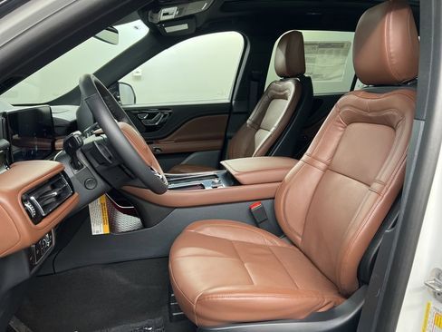 Used 2026 Lincoln Aviator Reserve image 27