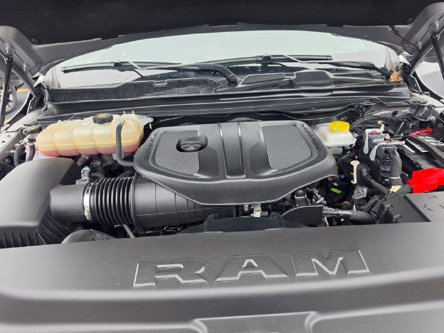 Used 2025 RAM 1500 Big Horn AWD/4WD image 24