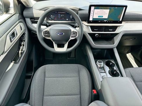 New 2026 Ford Explorer Active RWD image 16