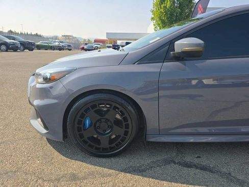 Used 2017 Ford Focus RS AWD/4WD image 19